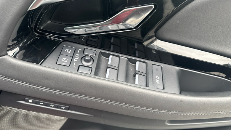 Land Rover Range Rover Evoque 2.0 D200 R-Dynamic HSE 5dr Auto Diesel Hatchback